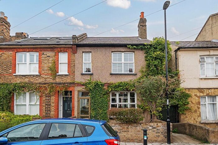 3 Bedroom Semi-Detached House For Sale In Herschell Road, Forest Hill, London, SE23