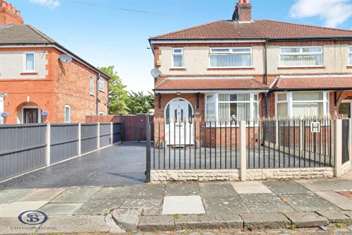 3 Bedroom Semi-Detached House For Sale In Walford Avenue, Crewe, CW2