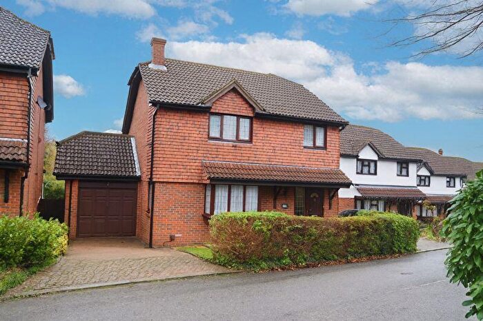 4 Bedroom Detached House For Sale In Raymer Road, Maidstone, ME14