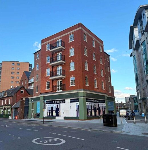 1 Bedroom Flat To Rent In East Quay Road, Poole, BH15