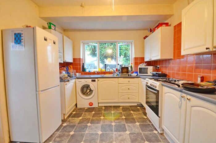5 Bedroom Terraced House To Rent In Dongola Road, Bristol, BS7
