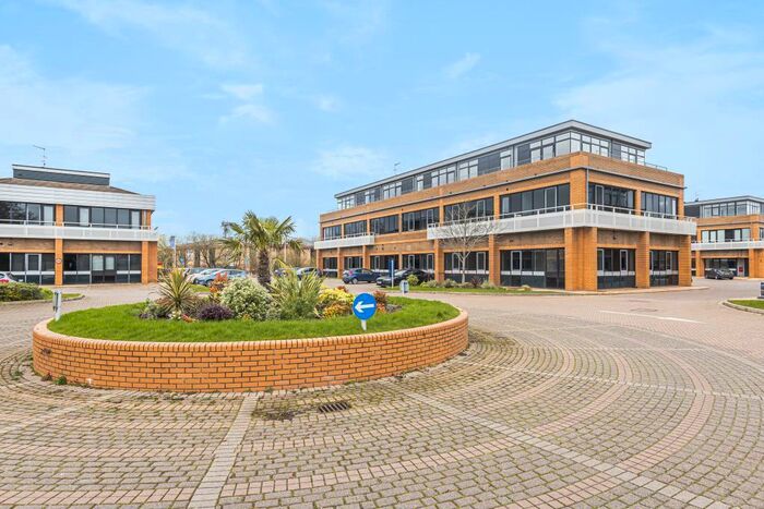 2 Bedroom Apartment To Rent In Newbury, Berkshire, RG14