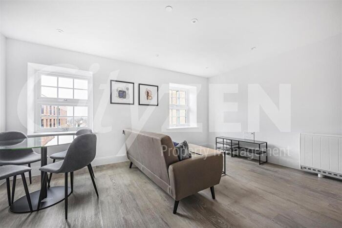 1 Bedroom Flat To Rent In Memorial Avenue, Slough, SL1