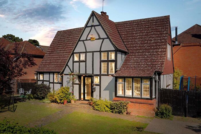 4 Bedroom Detached House For Sale In , London Road, Guildford, GU1