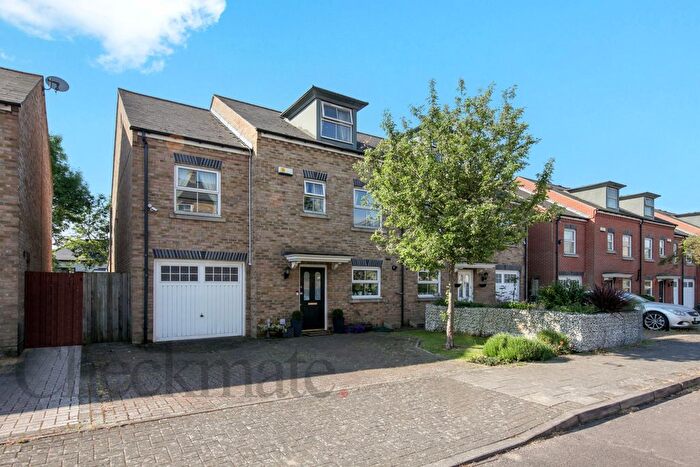 5 Bedroom Semi Detached House For Sale In Compton Avenue, HA0