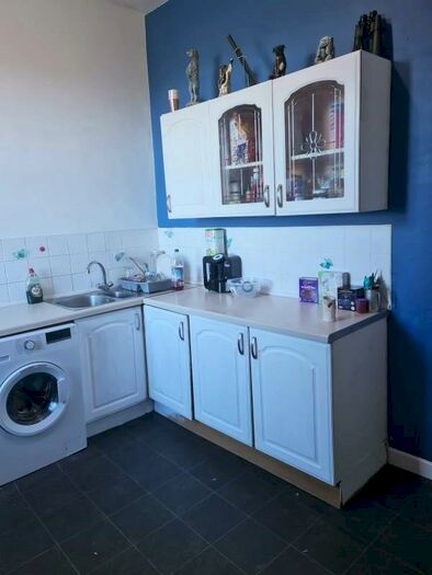 1 Bedroom Flat To Rent In Dean Road, South Shields, Tyne And Wear, NE33