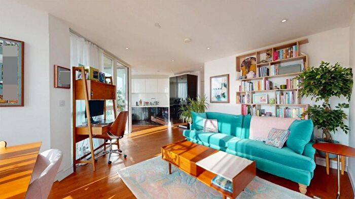 2 Bedroom Flat For Sale In Discovery Tower, Canning Town, London, E16