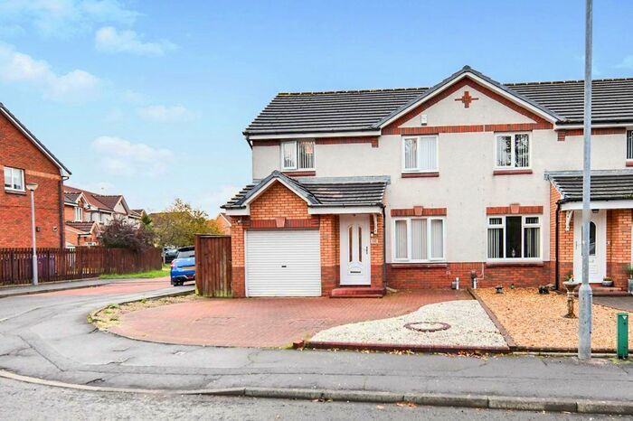 3 Bedroom Semi-Detached House For Sale In Turnberry Wynd, Irvine KA11