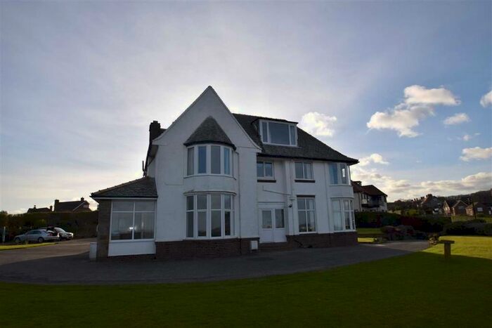 2 Bedroom Flat To Rent In Wheatcroft Avenue, Scarborough, North Yorkshire YO11