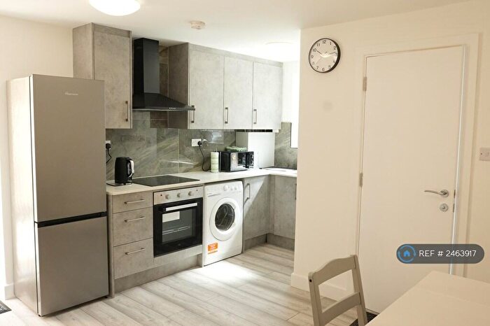 1 Bedroom Flat To Rent In Milton Road, Westcliff On Sea, SS0