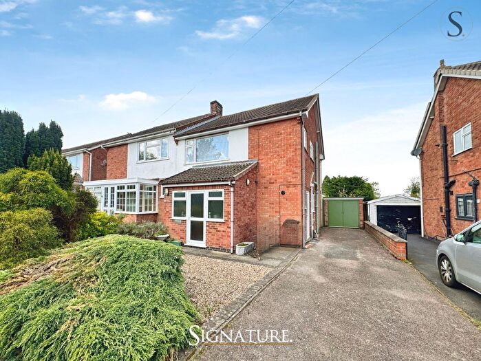 3 Bedroom Semi Detached House To Rent In Vandyke Road, Oadby, Leicester, LE2