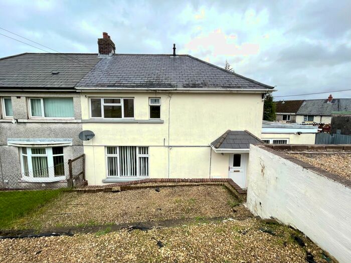 3 Bedroom Semi-Detached House For Sale In Cwrt Bryn Isaf, Rhigos, Aberdare, Mid Glamorgan, CF44