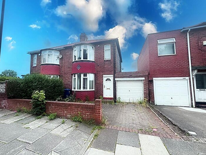 2 Bedroom Semi-Detached House For Sale In Fossway, Newcastle Upon Tyne, NE6