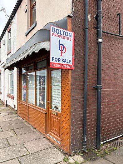 1 Bedroom Terraced House For Sale In Gladstone Road, Farnworth, Bolton, BL4