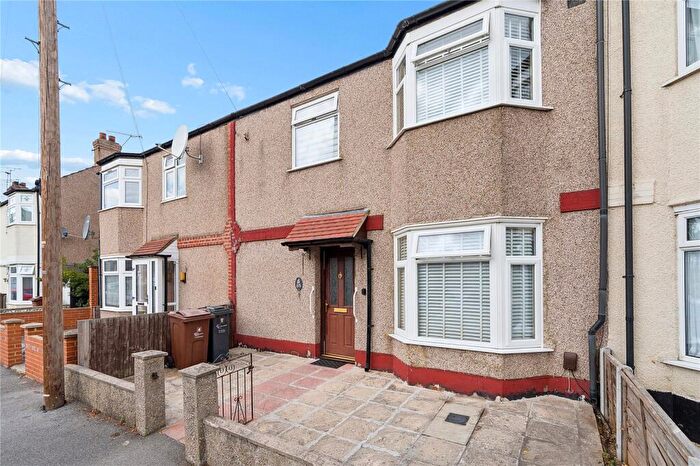 3 Bedroom Terraced House For Sale In Heath Road, Chadwell Heath, RM6