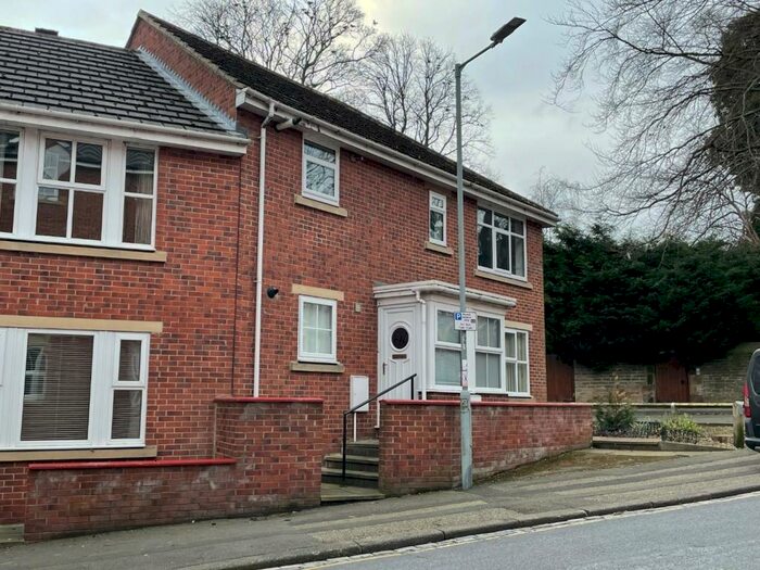 2 Bedroom Flat To Rent In Princes Street, Bishop Auckland, DL14