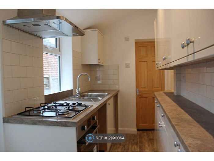 2 Bedroom Terraced House To Rent In Strathmore Avenue, Luton, LU1