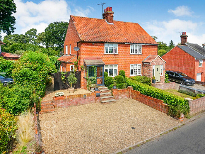 2 Bedroom Semi-Detached House For Sale In Yarmouth Road, Broome, Bungay, NR35