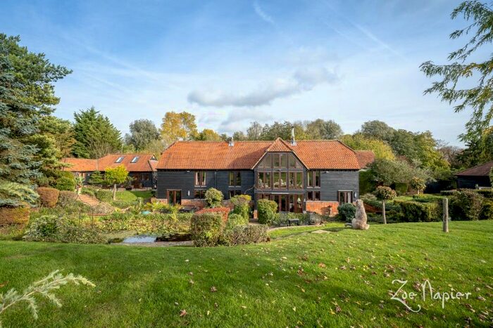 4 Bedroom Barn Conversion For Sale In Stebbing, CM6