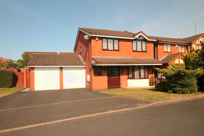 4 Bedroom Detached House To Rent In Oriel Close, Dudley, DY1