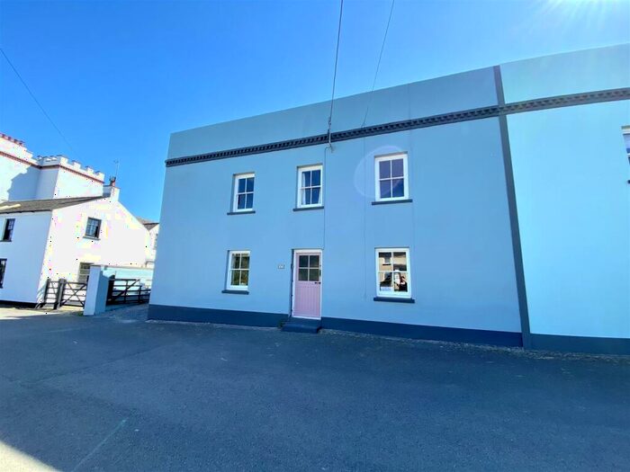 4 Bedroom End Of Terrace House For Sale In Angle Village, Angle, Pembroke, SA71