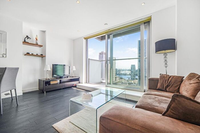 1 Bedroom Flat To Rent In Pan Peninsula West, Pan Peninsula Square, E14