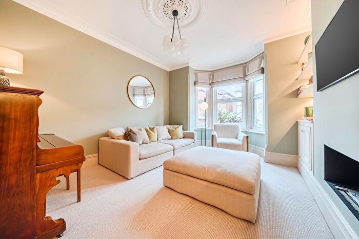 3 Bedroom Semi-Detached House For Sale In Andover Road, Southsea, PO4