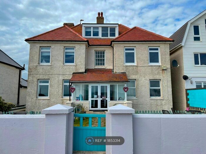 1 Bedroom Flat To Rent In Marine Parade, Hythe, CT21