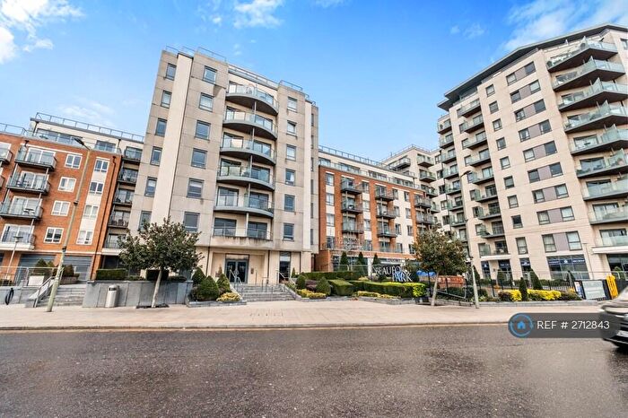 Studio To Rent In Claremont House, London, NW9