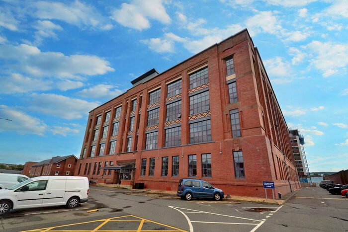 2 Bedroom Flat To Rent In Inverlair Avenue, Newlands, G43