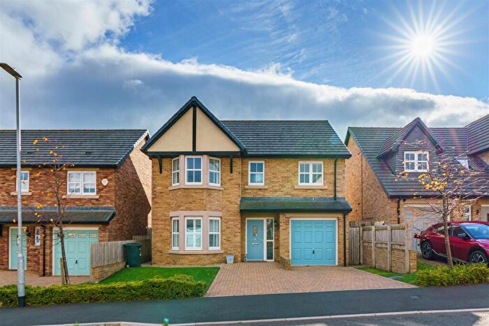 4 Bedroom Detached House To Rent In Weatherby Ave, Fairfields Manor, Ryton, NE40