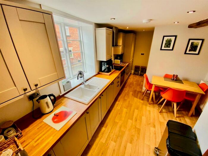 2 Bedroom Apartment To Rent In King Street, Ashbourne, DE6