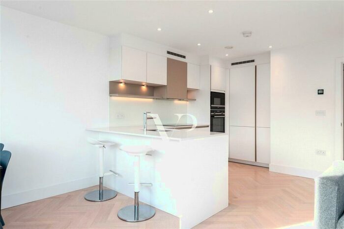 2 Bedroom Apartment To Rent In Jewel House, Sterling Way, London, N7