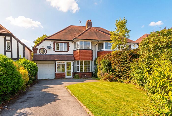 4 Bedroom Semi Detached House For Sale In Solihull Road, Shirley, B90