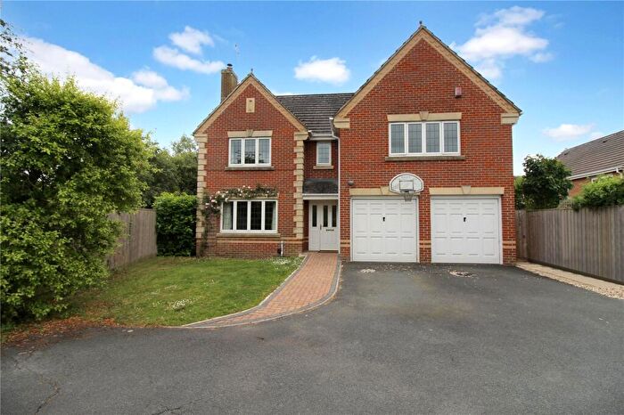 5 Bedroom Detached House For Sale In Upton Close, Abbey Meads, Swindon, Wiltshire, SN25