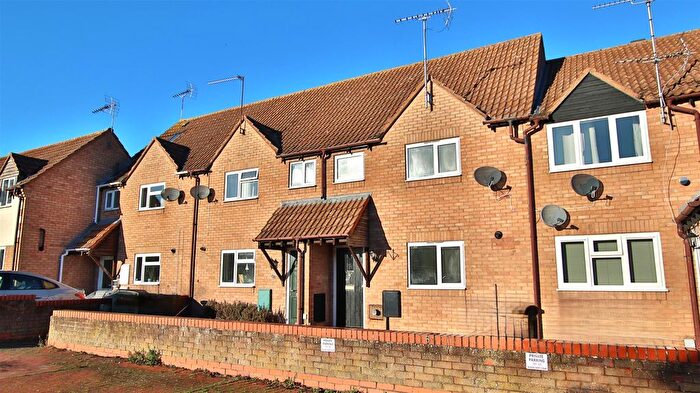 3 Bedroom Terraced House For Sale In Grange Court, Northway, Tewkesbury, GL20