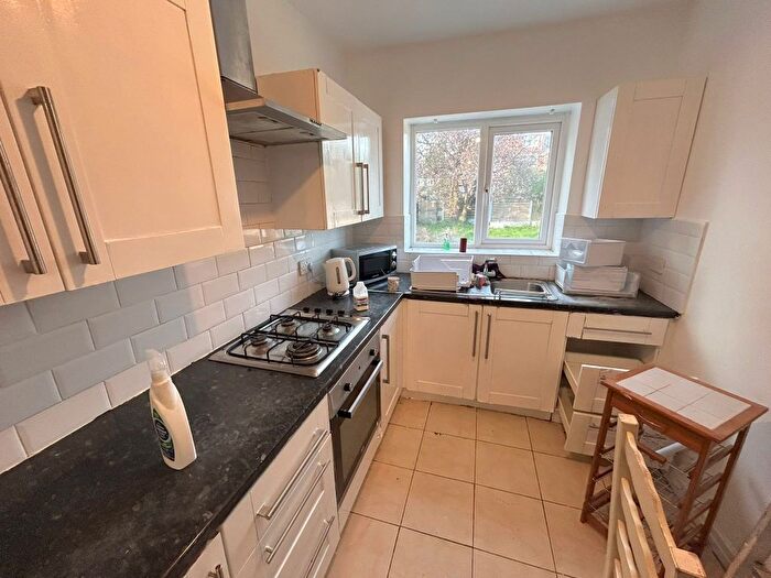 3 Bedroom Semi Detached House To Rent In Kings Road, Manchester, M21