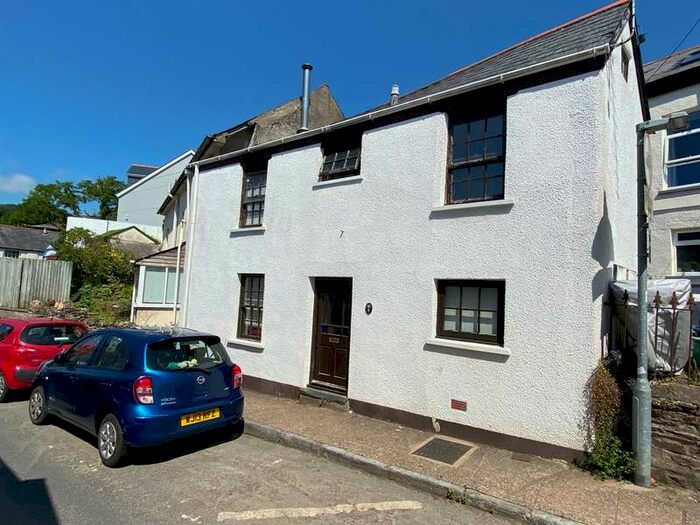 Houses for sale in Braunton, Devon