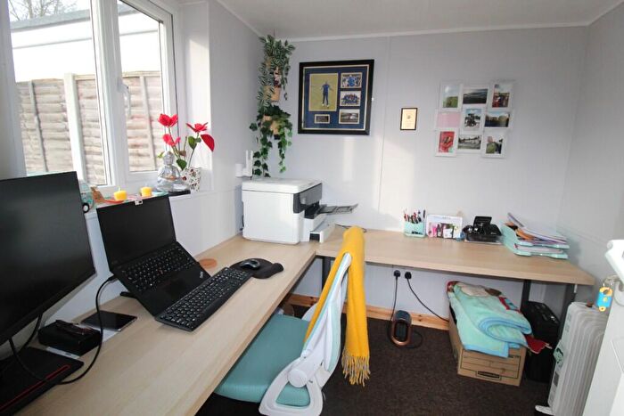 2 Bedroom Semi-Detached Bungalow For Sale In Devon Gardens, Rochford, Essex, SS4