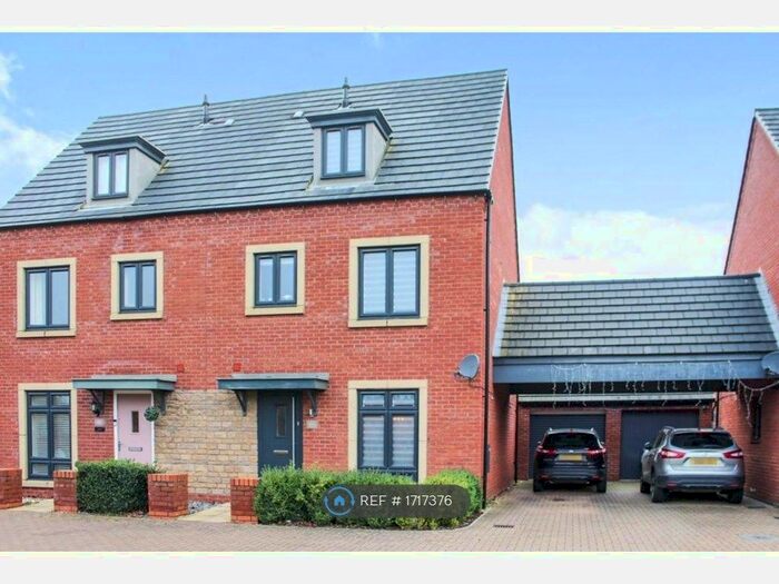 4 Bedroom Semi-Detached House To Rent In Jennings Close, Northampton, NN5