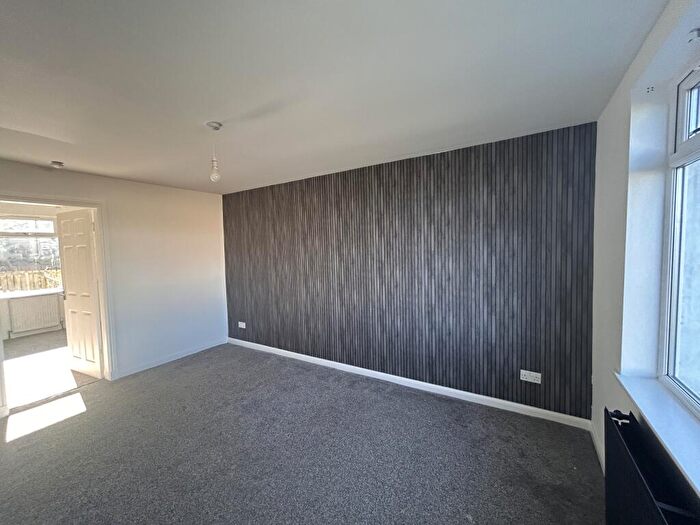 2 Bedroom Flat To Rent In Hawthorn Drive, Wishaw, ML2