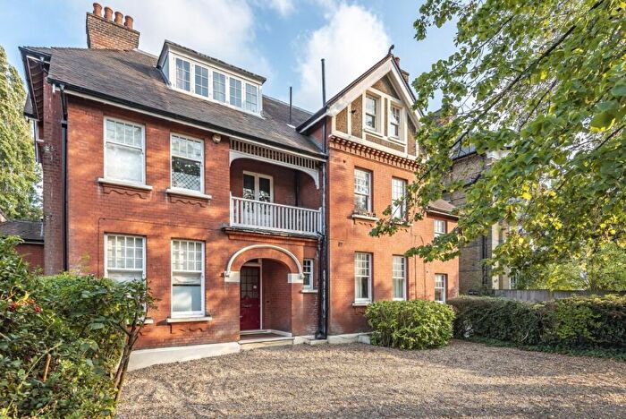 1 Bedroom Flat To Rent In Harold Road, Crystal Palace, London, SE19