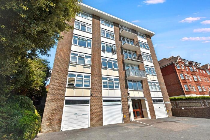 2 Bedroom Flat To Rent In Upperton Road, Eastbourne, BN21