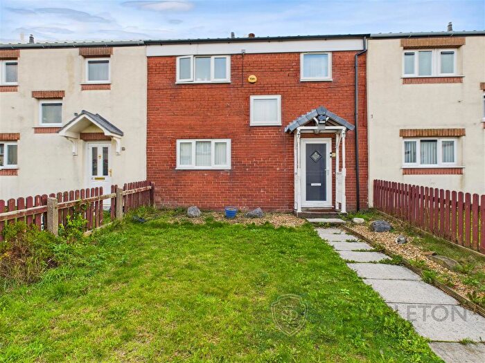 3 Bedroom Town House For Sale In Fernhill Walk, Clock Face, St. Helens, WA9