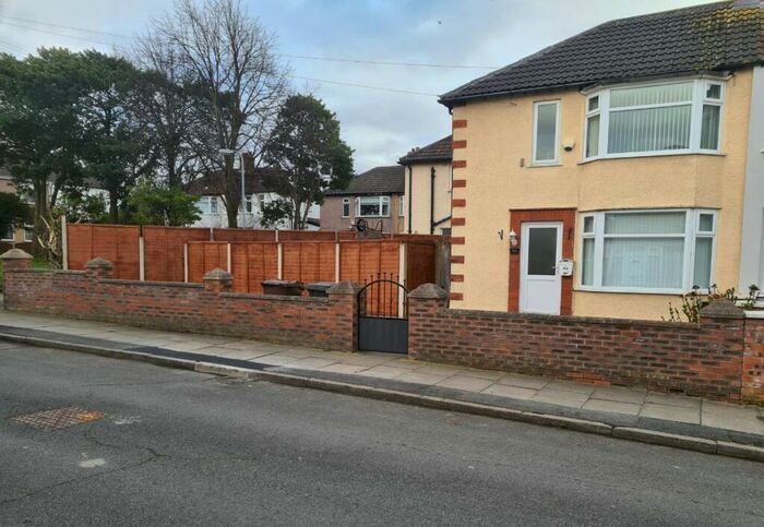 3 Bedroom Semi-Detached House To Rent In Bedroom House Bootle, L20