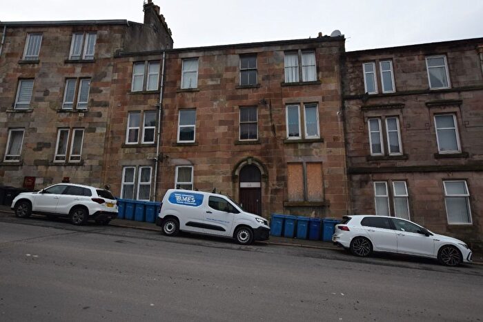 1 Bedroom Flat To Rent In Dempster Street, Greenock, Inverclyde, PA15