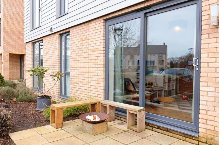 2 Bedroom Flat To Rent In Allwoods Place, Hitchin, Hertfordshire, SG4