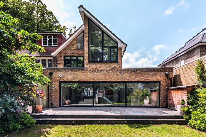 5 Bedroom Property For Sale In Grange Grove, Canonbury, N1