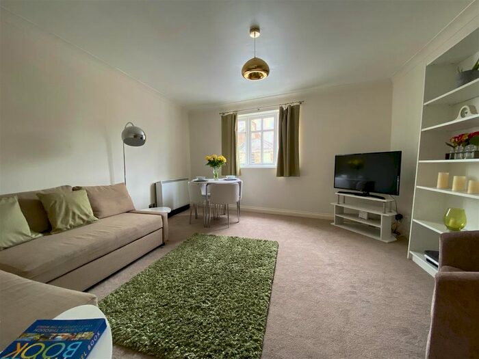 2 Bedroom Property To Rent In Holgate Road, York, YO24