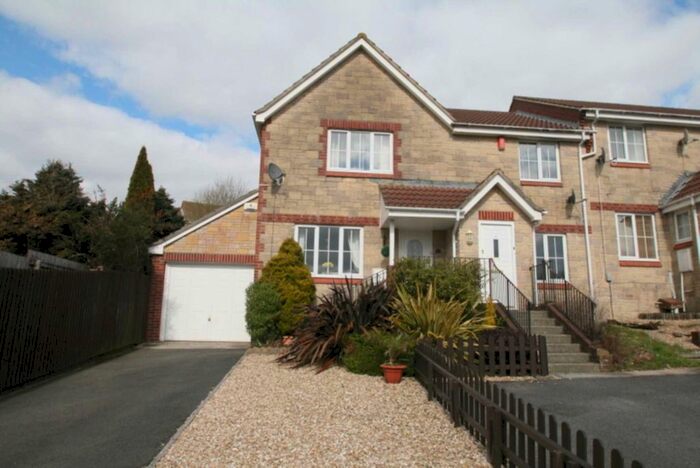 3 Bedroom Semi-Detached House To Rent In Lower Ridings, Plympton, PL7